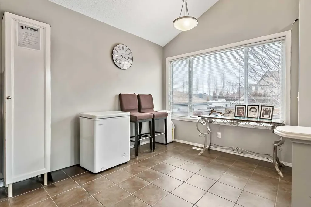 18 Copperstone Link SE Calgary AB T2Z 0J3