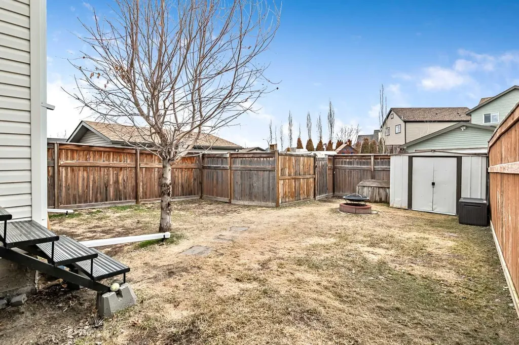 18 Copperstone Link SE Calgary AB T2Z 0J3