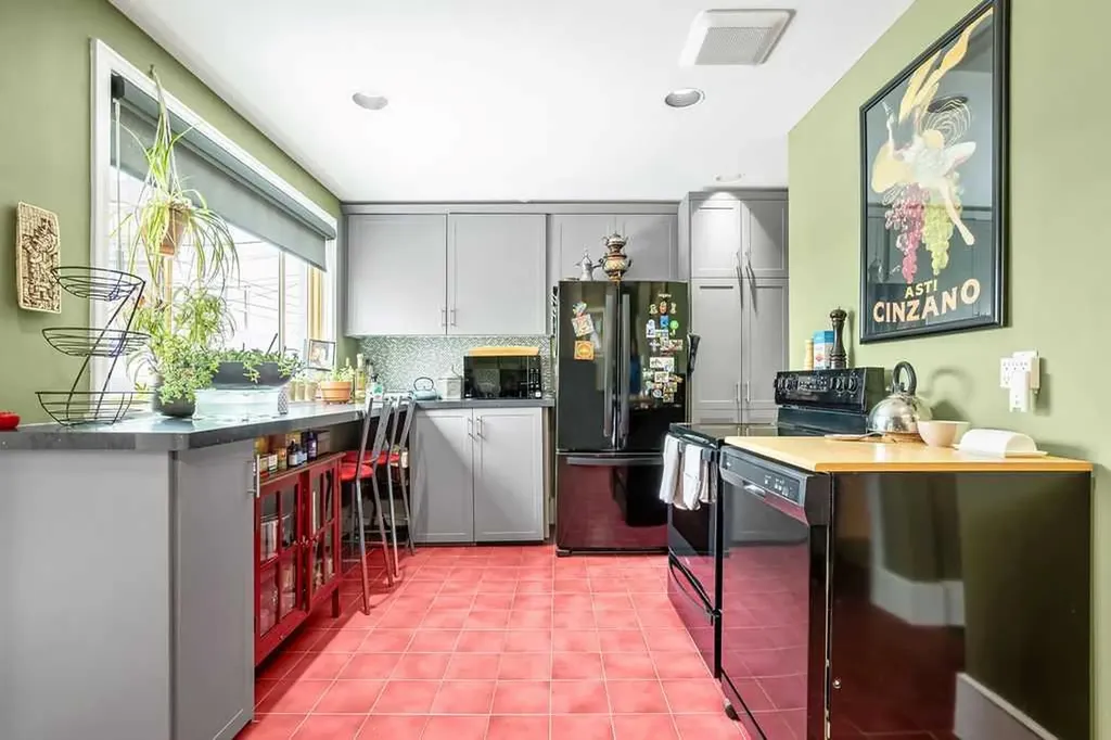 2410 16 Street SW Calgary AB T2T 4E8