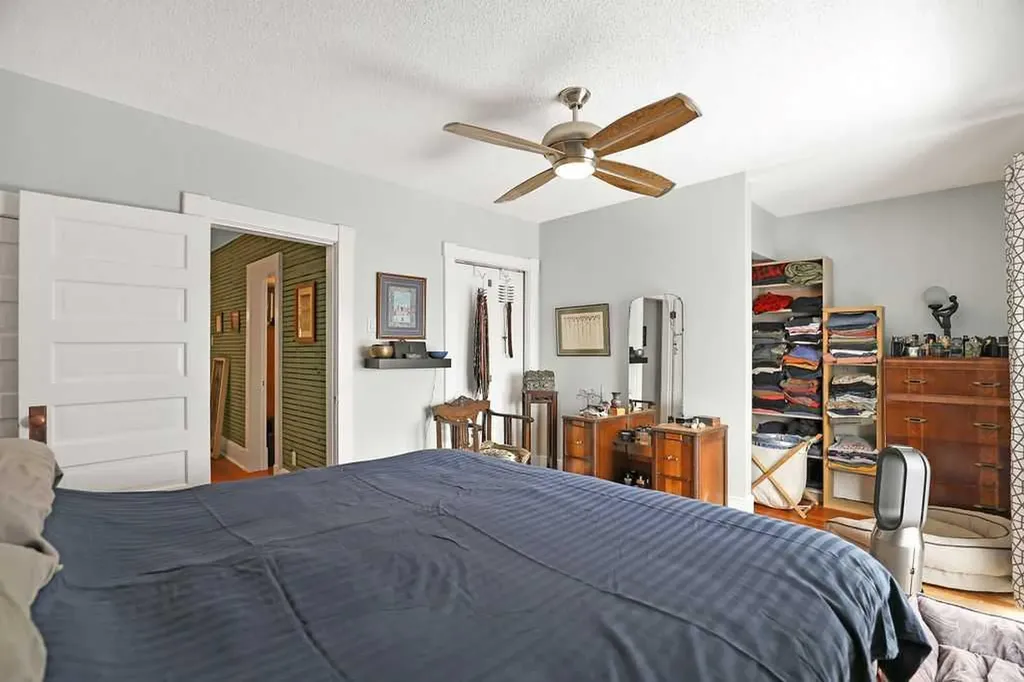 2410 16 Street SW Calgary AB T2T 4E8