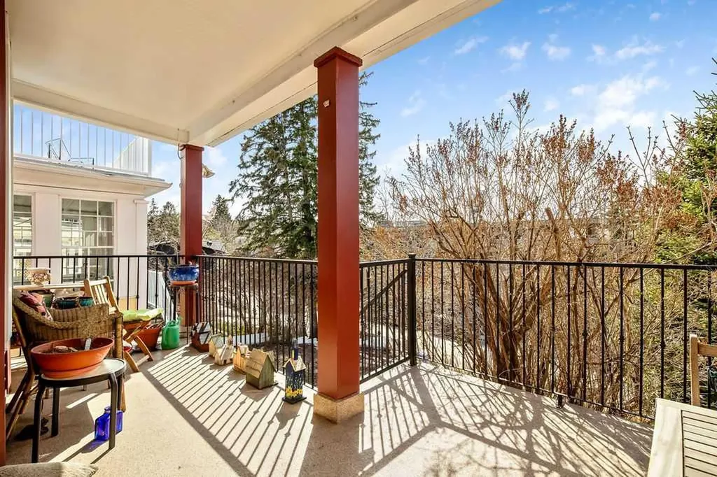 2410 16 Street SW Calgary AB T2T 4E8
