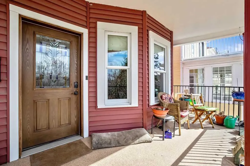 2410 16 Street SW Calgary AB T2T 4E8