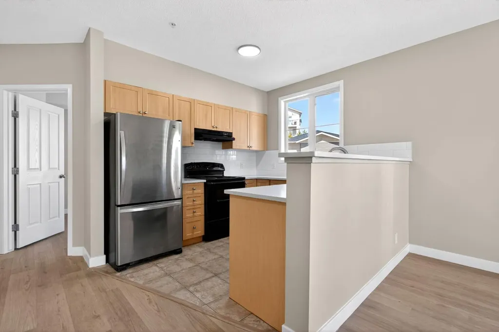 333 Taravista Drive NE Calgary AB T3J 0H4