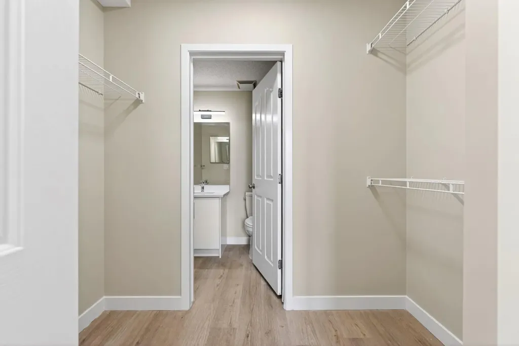 333 Taravista Drive NE Calgary AB T3J 0H4