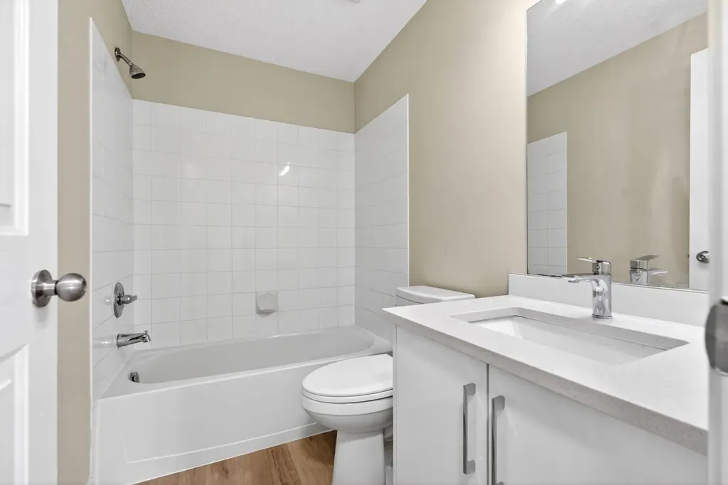 333 Taravista Drive NE Calgary AB T3J 0H4