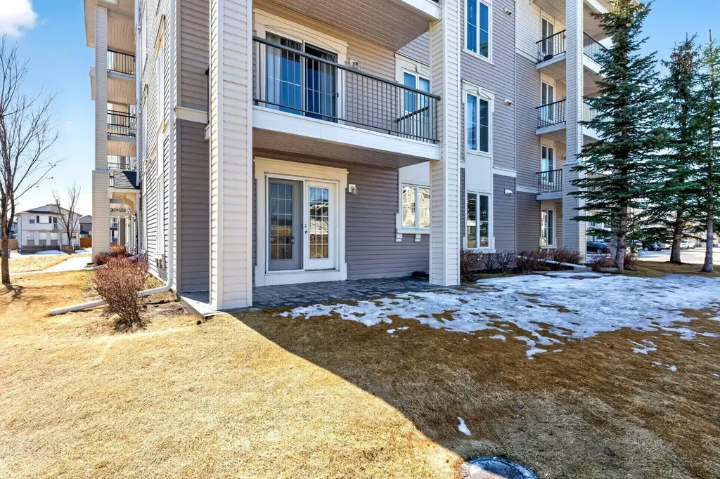 333 Taravista Drive NE Calgary AB T3J 0H4