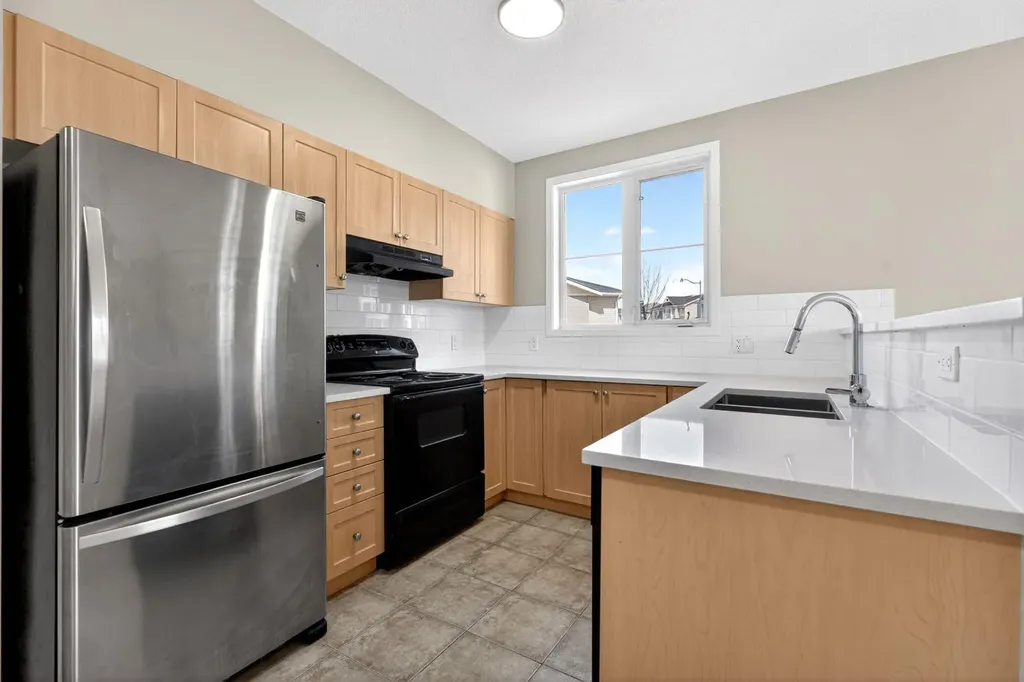 333 Taravista Drive NE Calgary AB T3J 0H4