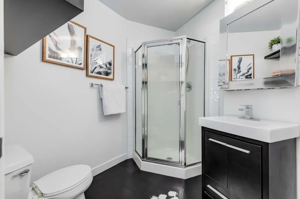 1212 13 Street SE Calgary AB T2G 5R3