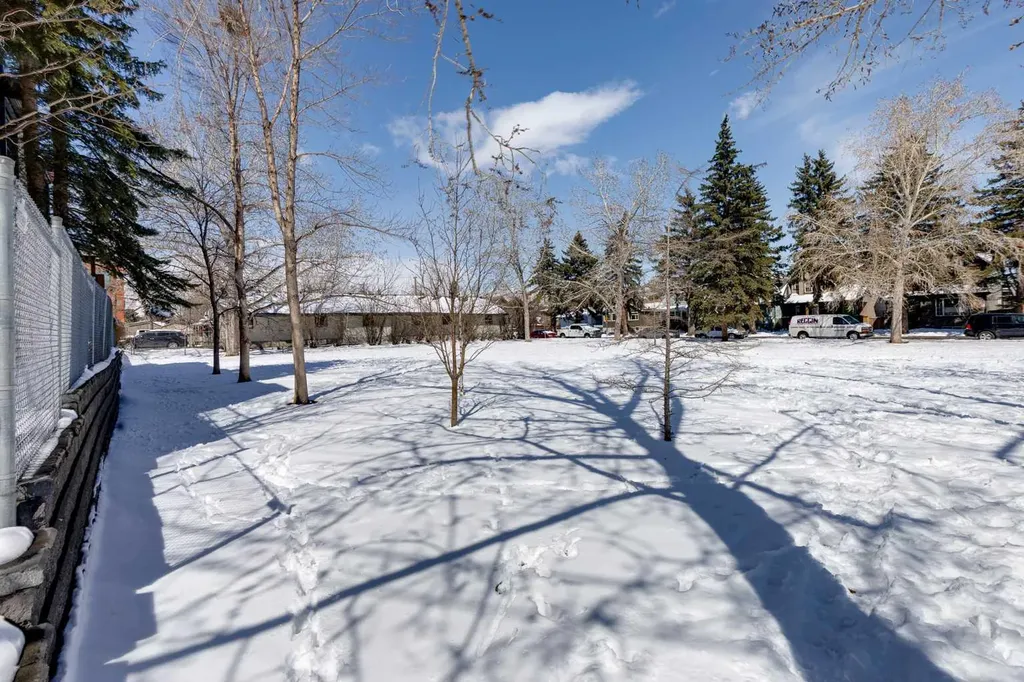 1212 13 Street SE Calgary AB T2G 5R3