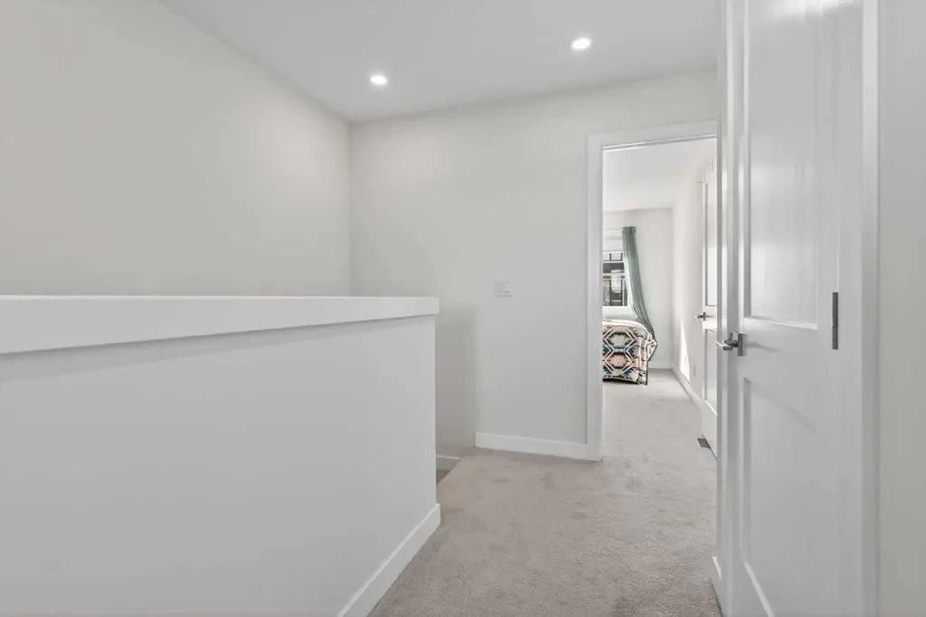 116 Crestridge Common SW Calgary AB T3B 6J5