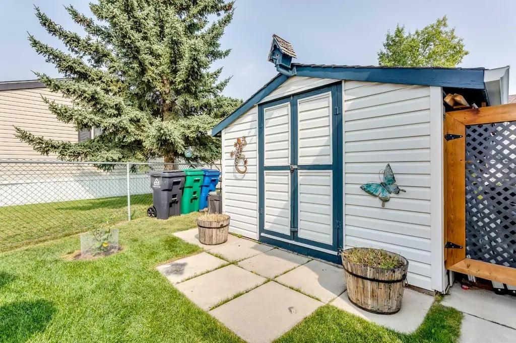 99 Arbour Lake Road NW Calgary AB T3G 4E4