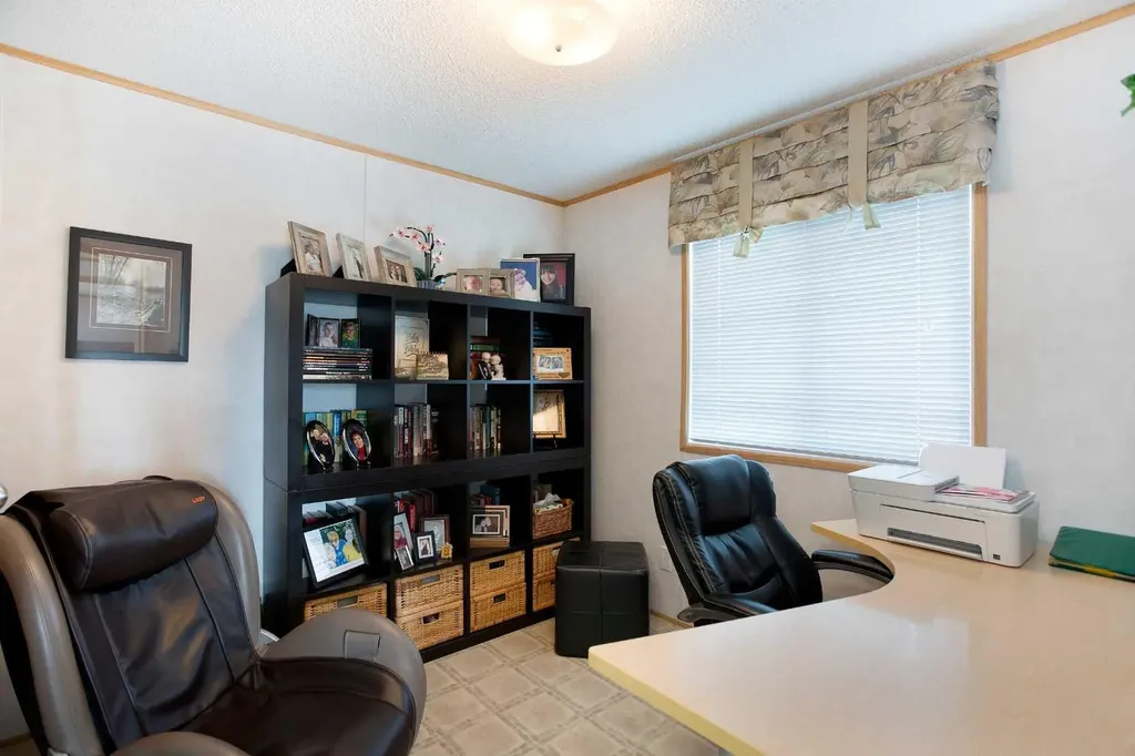 99 Arbour Lake Road NW Calgary AB T3G 4E4