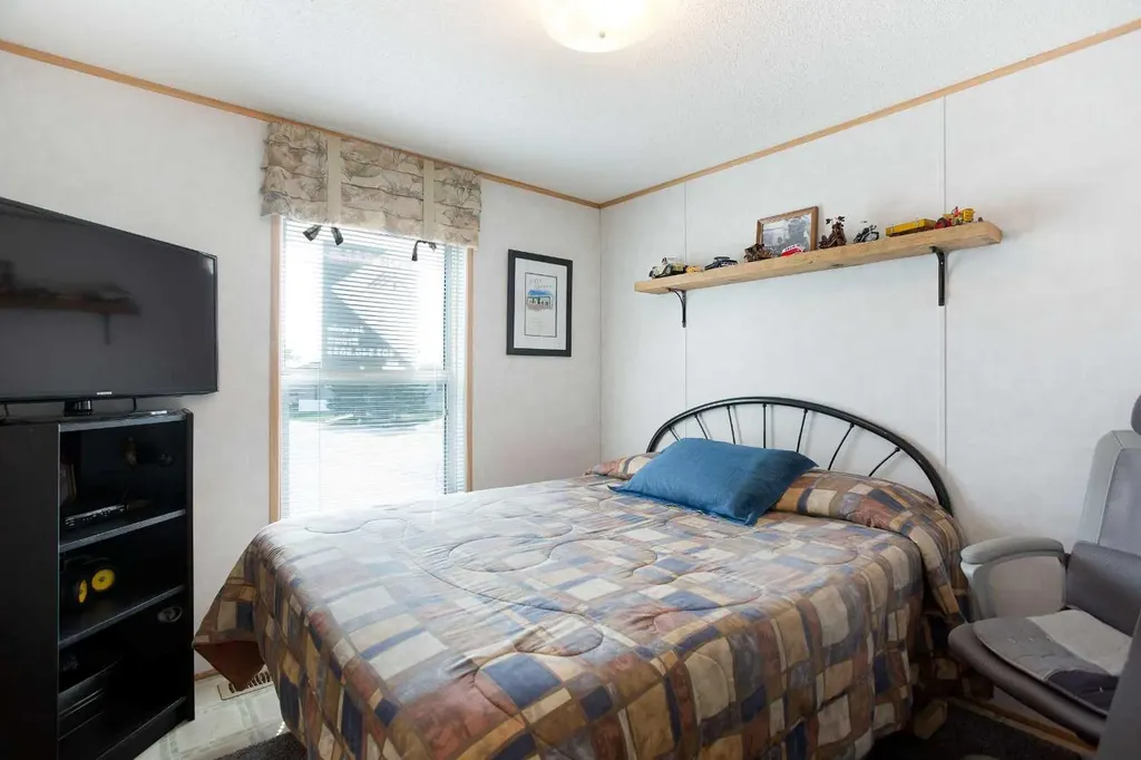 99 Arbour Lake Road NW Calgary AB T3G 4E4