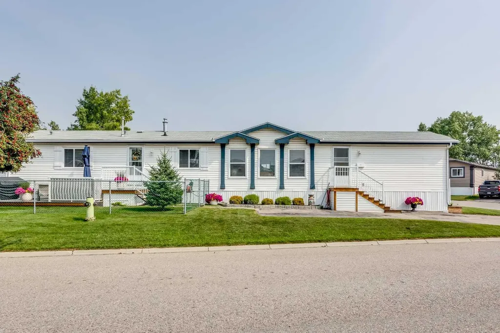 99 Arbour Lake Road NW Calgary AB T3G 4E4