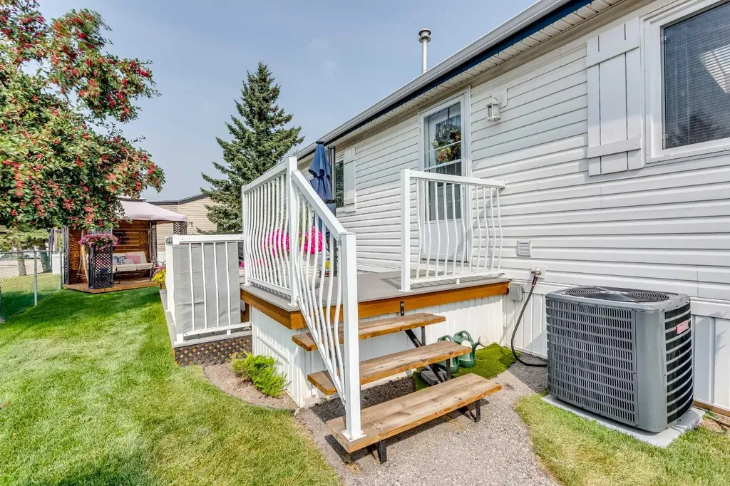 99 Arbour Lake Road NW Calgary AB T3G 4E4