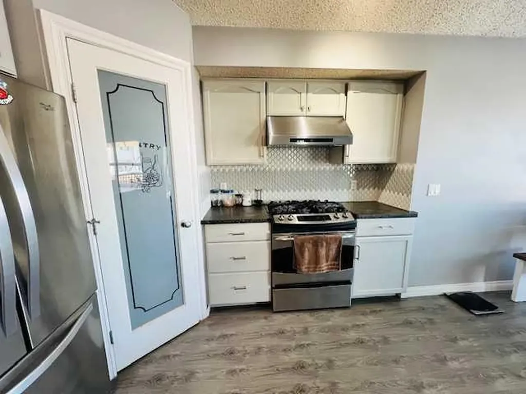 125 Saddlebrook Circle NE Calgary AB T3J0K4