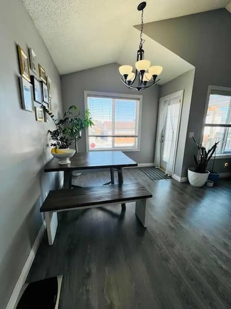 125 Saddlebrook Circle NE Calgary AB T3J0K4