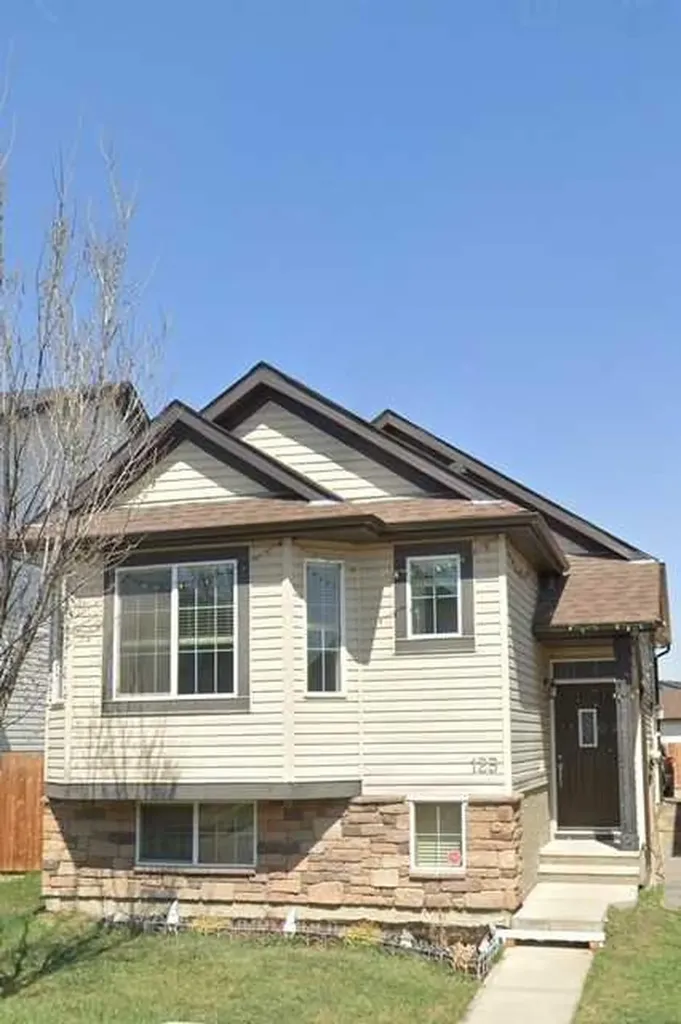 125 Saddlebrook Circle NE Calgary AB T3J0K4