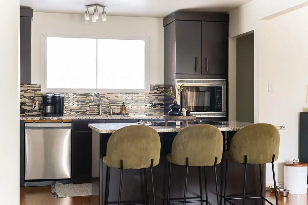 453 Signal Road Fort Mcmurray AB T9H 3W6