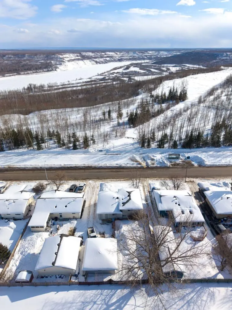 453 Signal Road Fort Mcmurray AB T9H 3W6