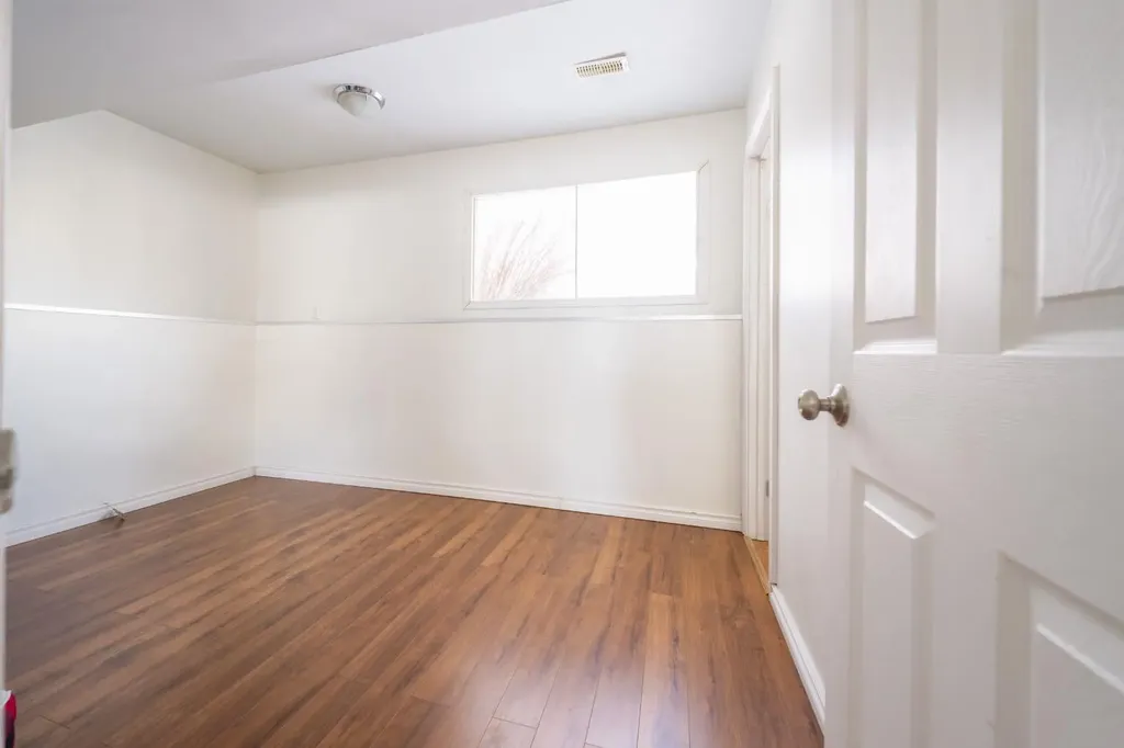 453 Signal Road Fort Mcmurray AB T9H 3W6