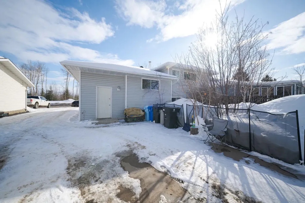 453 Signal Road Fort Mcmurray AB T9H 3W6