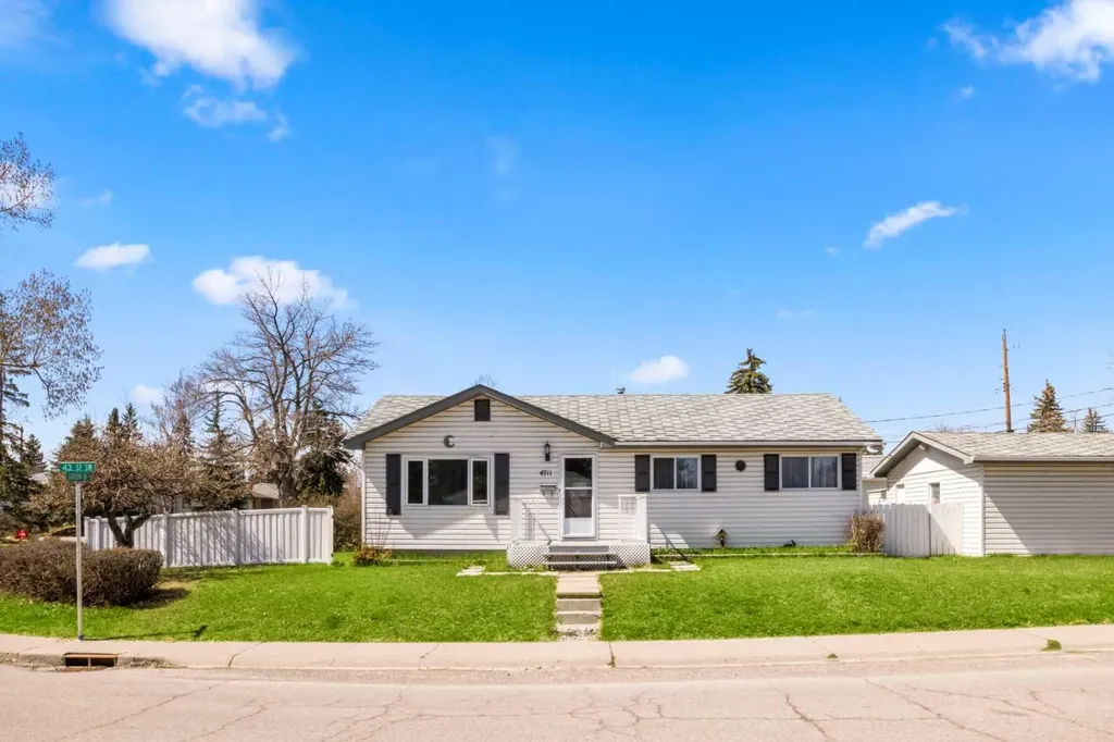4711 43 Street SW Calgary AB T3E 3P9