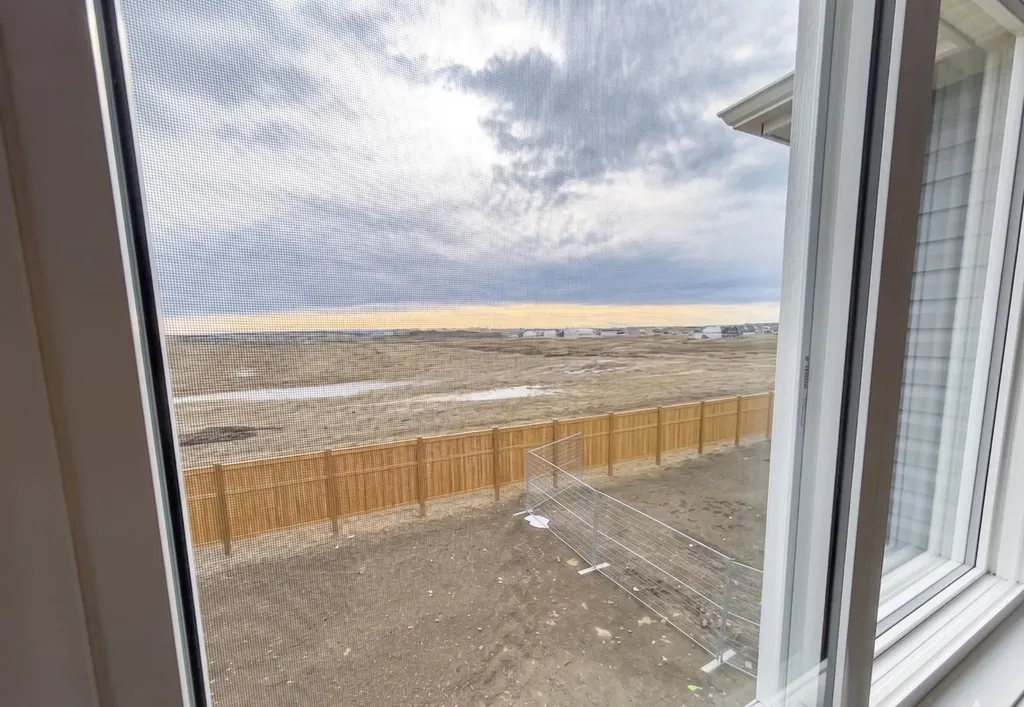 60 Ambledale Crescent Calgary AB T3P 2Z3