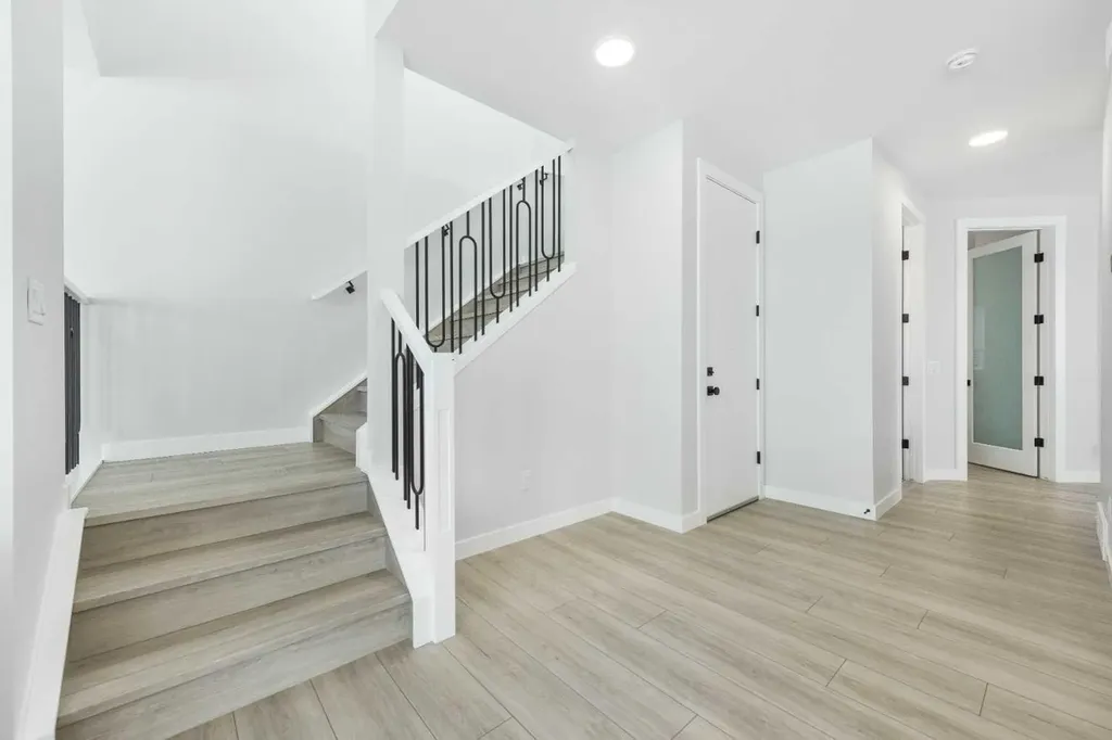 181 Amblehurst Rise NW Calgary AB T3P 2A1