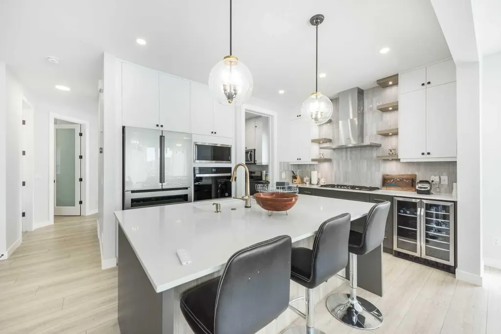 181 Amblehurst Rise NW Calgary AB T3P 2A1