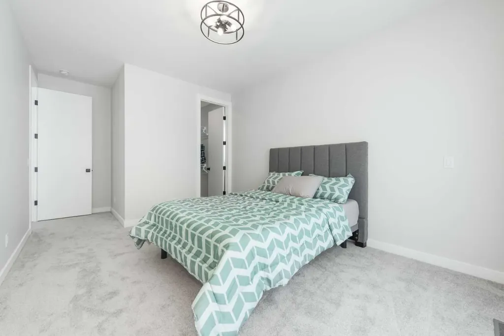 181 Amblehurst Rise NW Calgary AB T3P 2A1