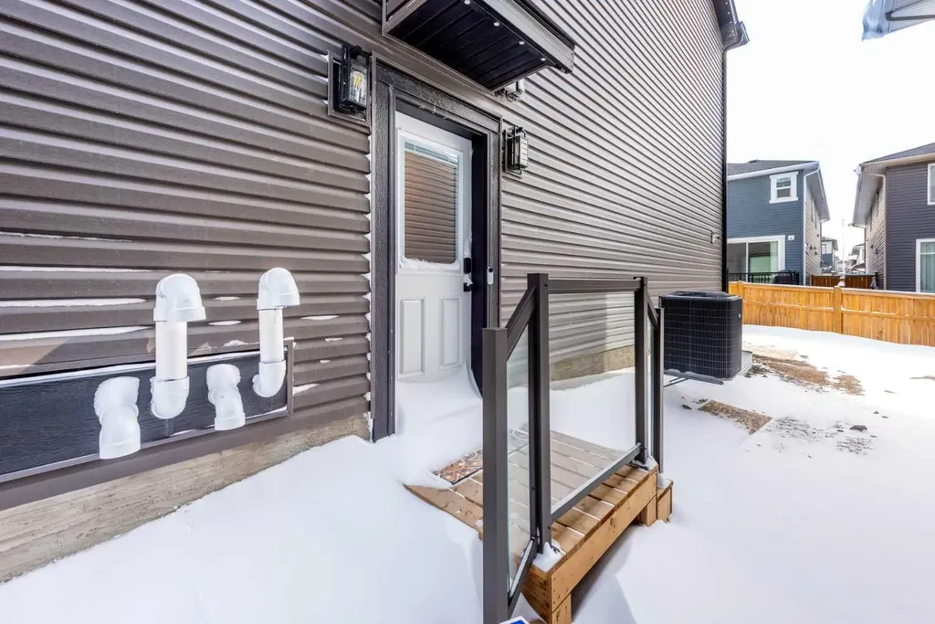 181 Amblehurst Rise NW Calgary AB T3P 2A1