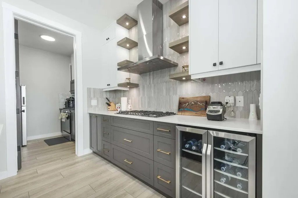 181 Amblehurst Rise NW Calgary AB T3P 2A1