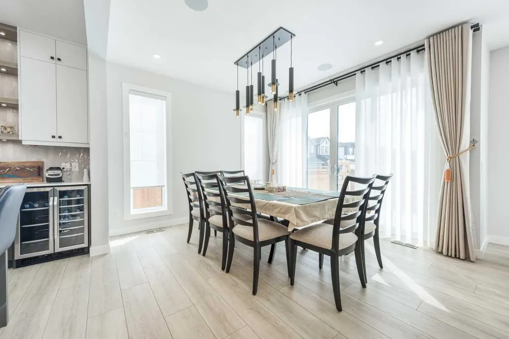 181 Amblehurst Rise NW Calgary AB T3P 2A1