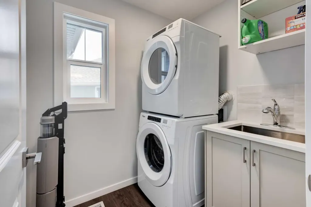 40 Verity Place SW Calgary AB T2Y 0S9