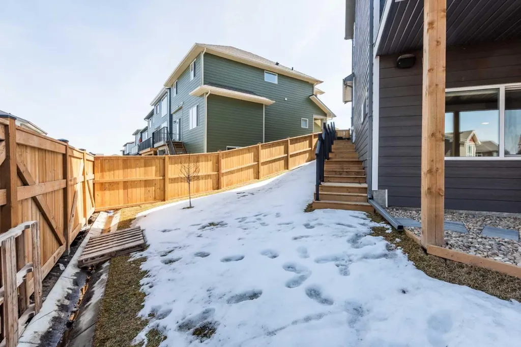 40 Verity Place SW Calgary AB T2Y 0S9