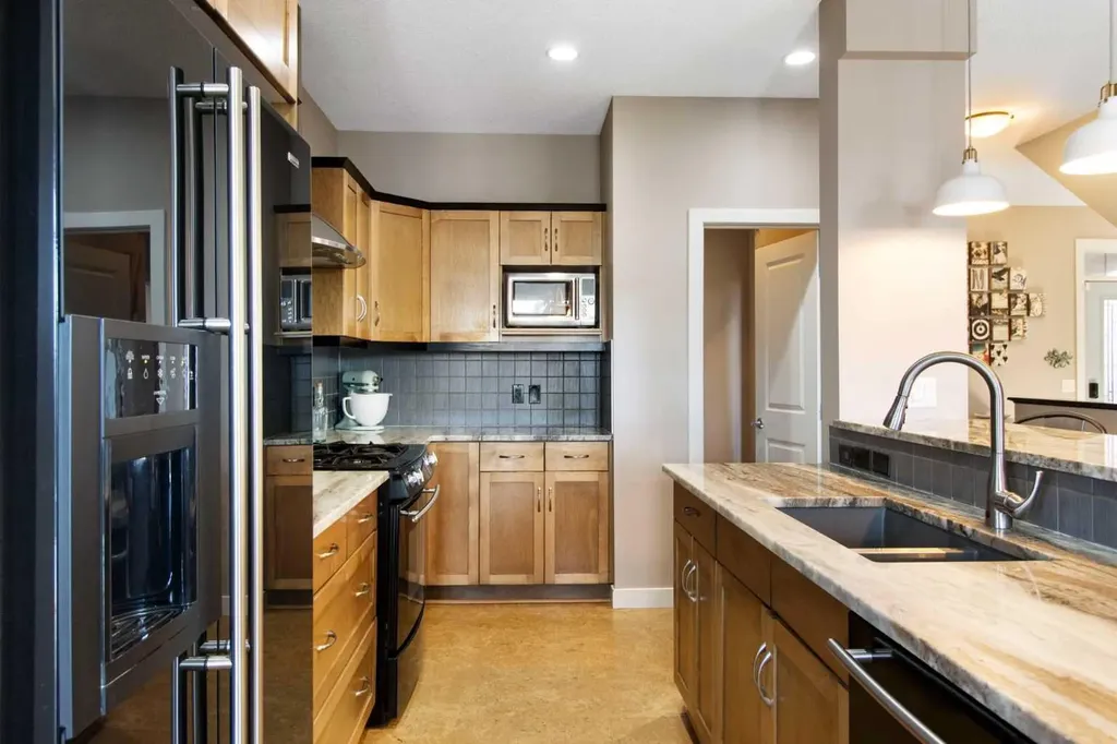 421 Mahogany Court SE Calgary AB T3M 0T7