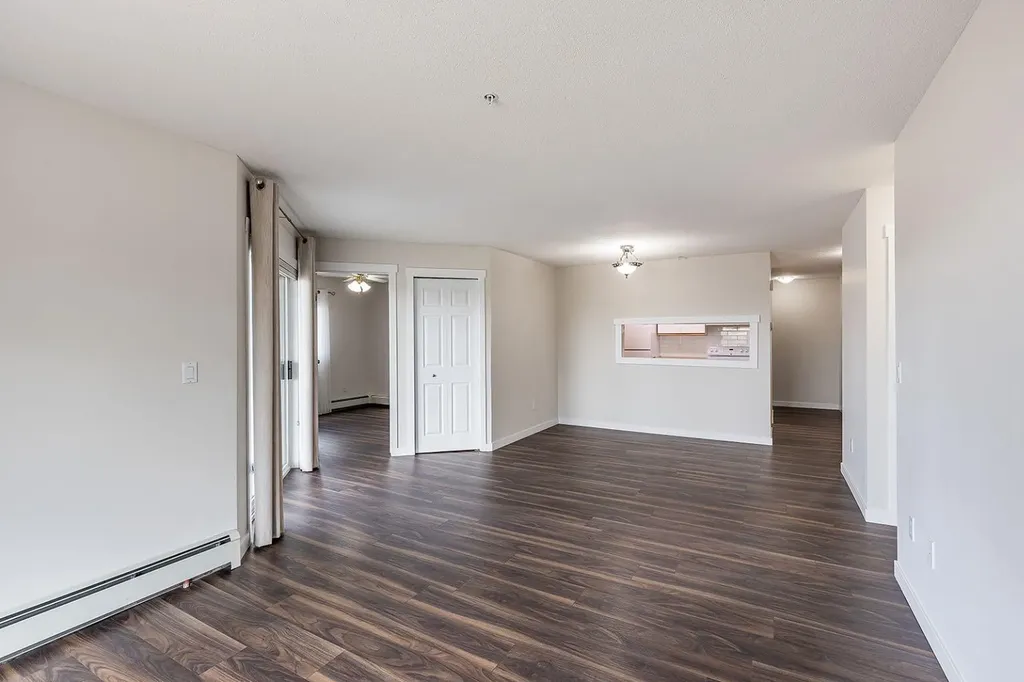 245 Red Deer Drive SW Medicine Hat AB T1A8P4