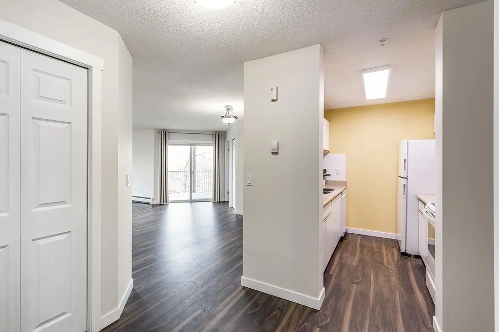 245 Red Deer Drive SW Medicine Hat AB T1A8P4
