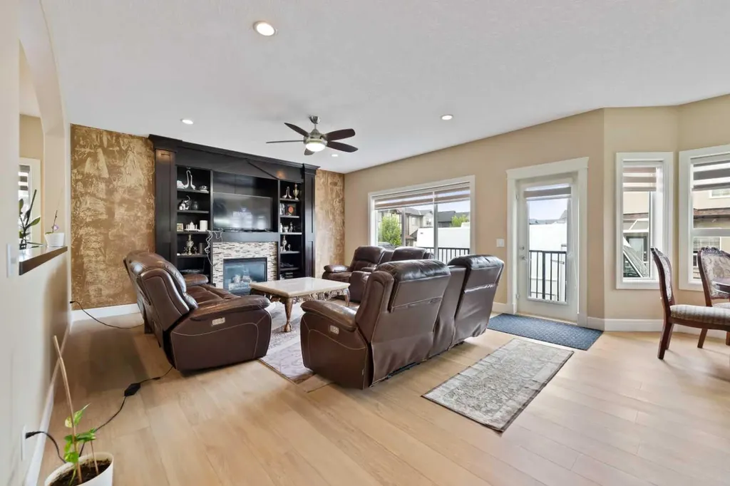 150 Saddlelake Grove NE Calgary AB T3J 0N8