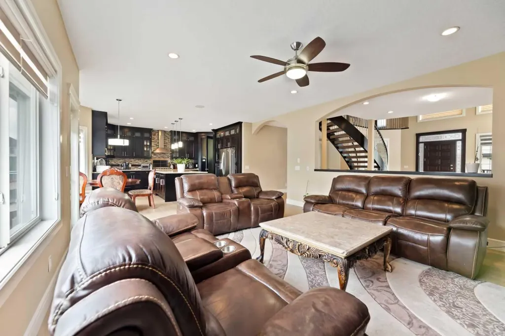 150 Saddlelake Grove NE Calgary AB T3J 0N8