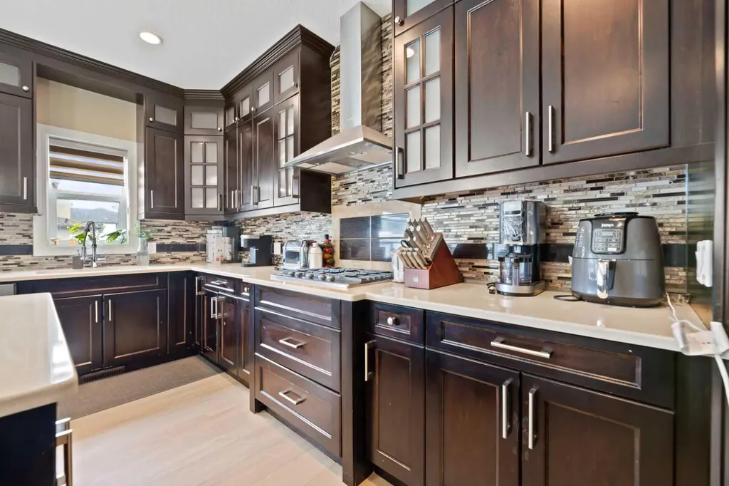 150 Saddlelake Grove NE Calgary AB T3J 0N8