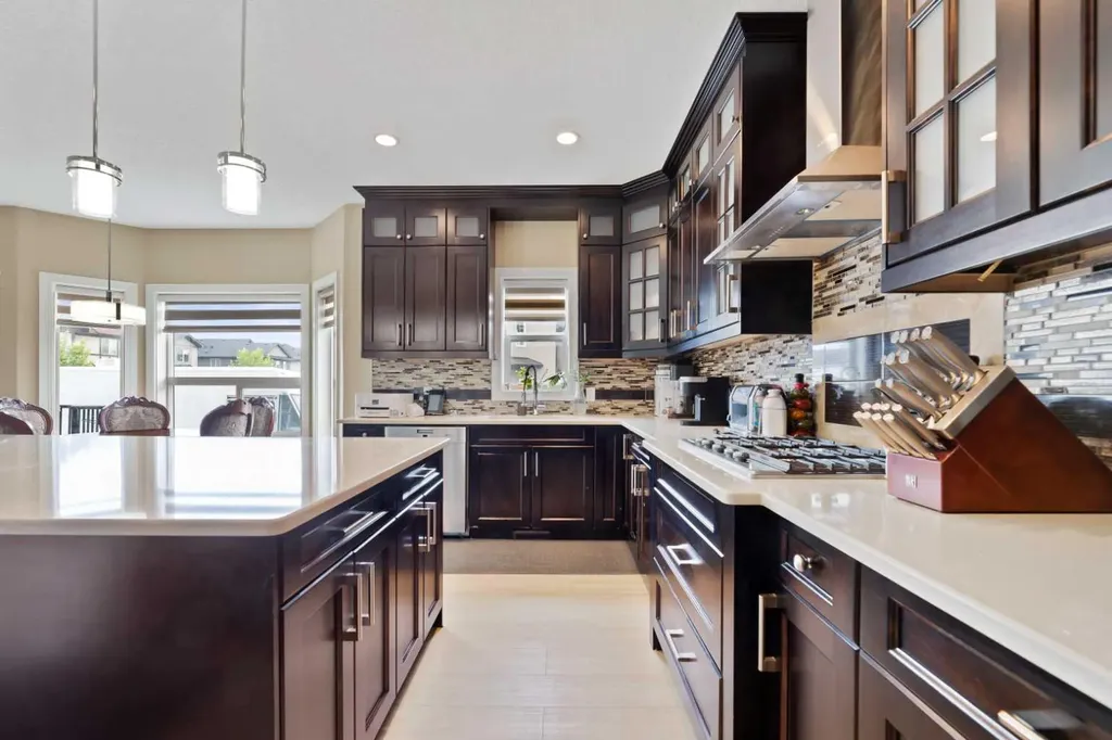 150 Saddlelake Grove NE Calgary AB T3J 0N8