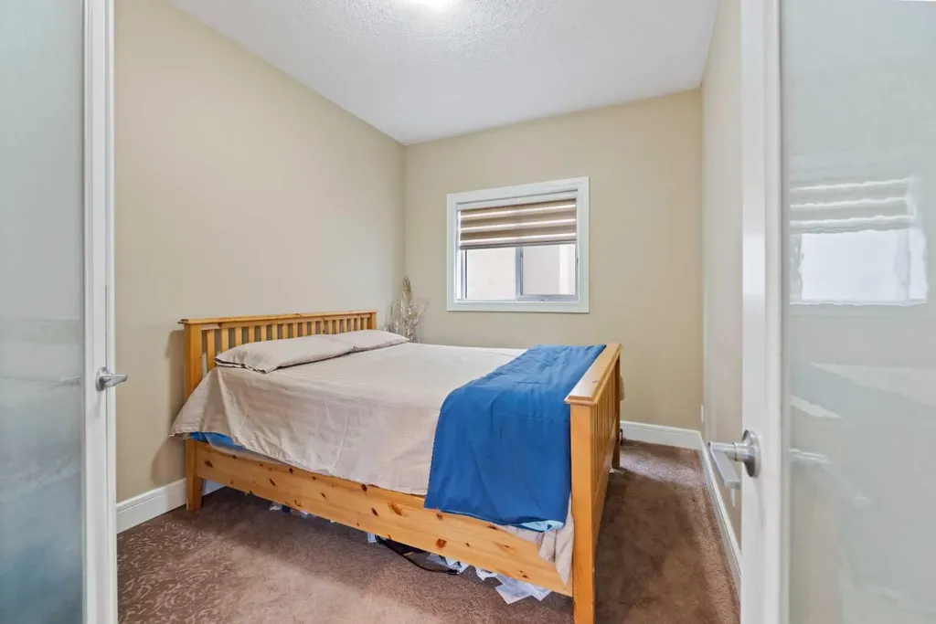 150 Saddlelake Grove NE Calgary AB T3J 0N8