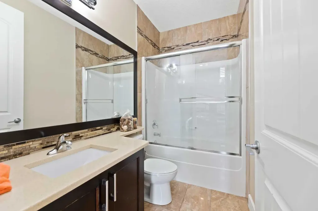 150 Saddlelake Grove NE Calgary AB T3J 0N8