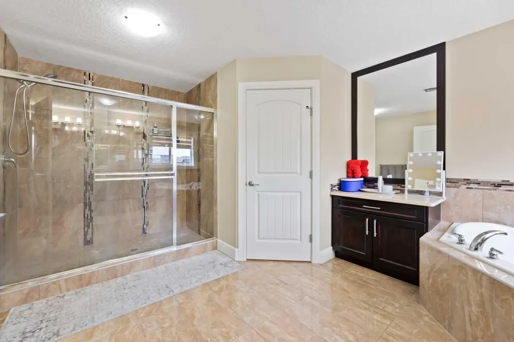 150 Saddlelake Grove NE Calgary AB T3J 0N8