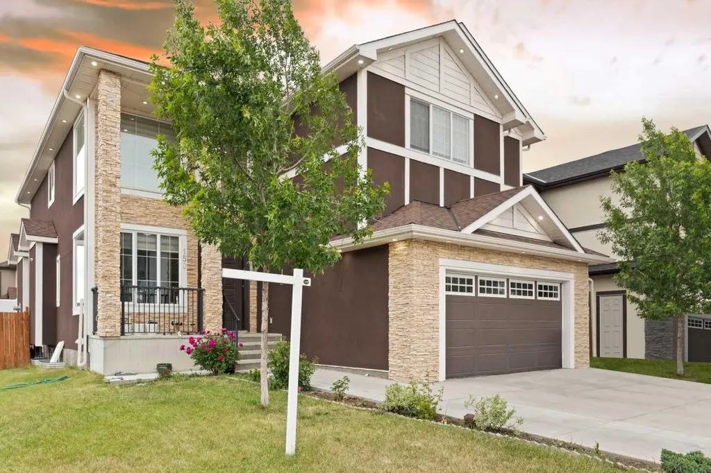150 Saddlelake Grove NE Calgary AB T3J 0N8