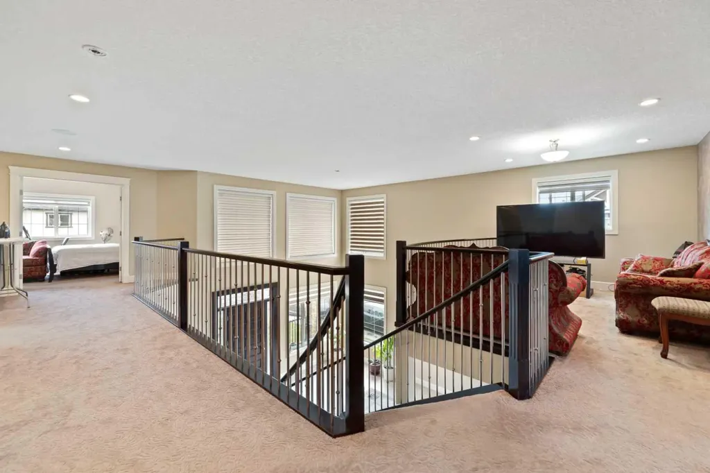 150 Saddlelake Grove NE Calgary AB T3J 0N8