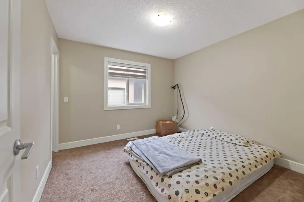 150 Saddlelake Grove NE Calgary AB T3J 0N8