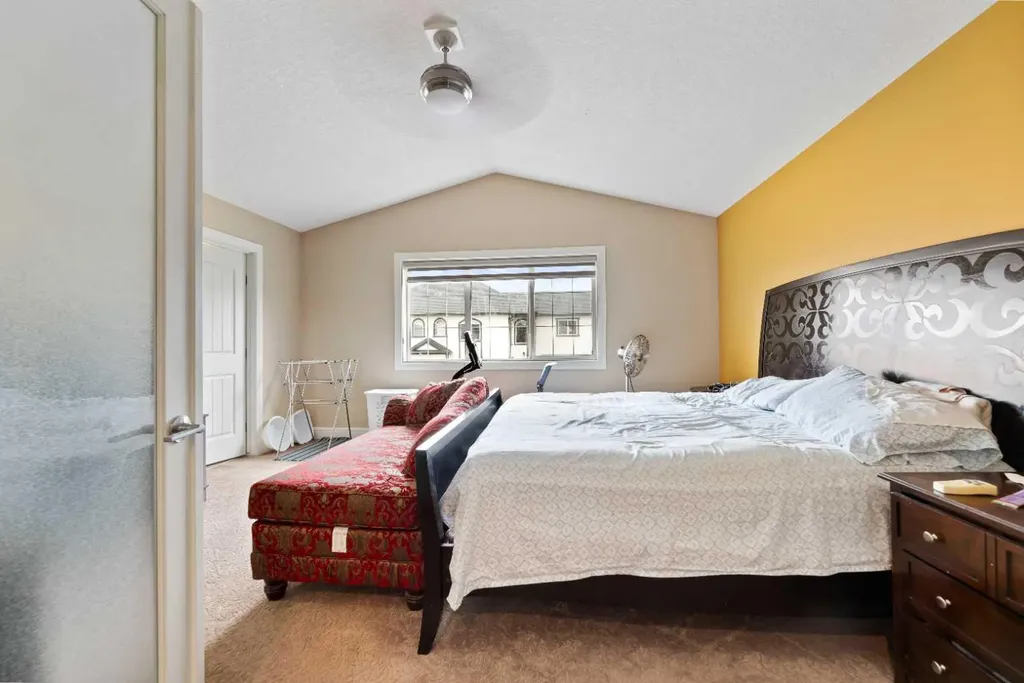 150 Saddlelake Grove NE Calgary AB T3J 0N8